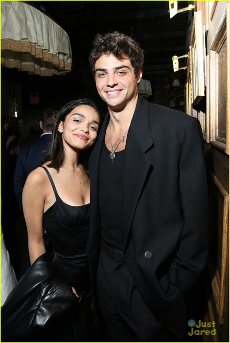 Close Friends Rachel Zegler & Noah Centineo。